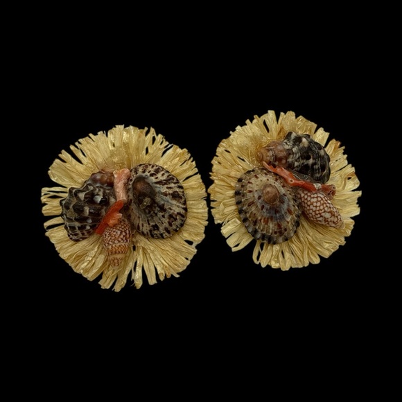 Vintage Jewelry - Vintage Japan Shell and Coral Clip-On Earrings